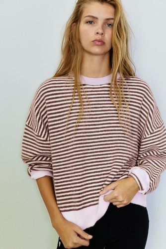 Pull Rayé À Col Contrastant - Pull&Bear - Modalova