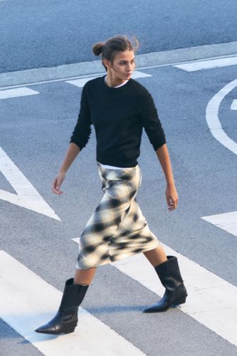 Jupe Midi À Carreaux - Pull&Bear - Modalova