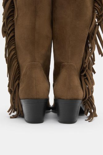 S://static.pullandbear.net/assets/public/c39b/7225/d6964307a427/55f69f1a7401/11262640100-A2M/11262640100-A2M.jpg?ts=1756284739625" - Boot,white_background - Modalova