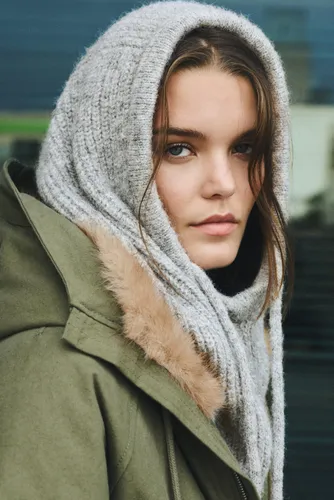 Cagoule En Maille Côtelée - Pull&Bear - Modalova