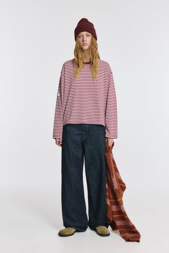 Ps://static.pullandbear.net/assets/public/b635/86ba/a4fd4b2baffe/8ac0eeb03398/07153304681-A3M/07153304681-A3M.jpg?ts=1764173697630" - Apparel & Accessories > Clothing > Shirts & Tops - Modalova