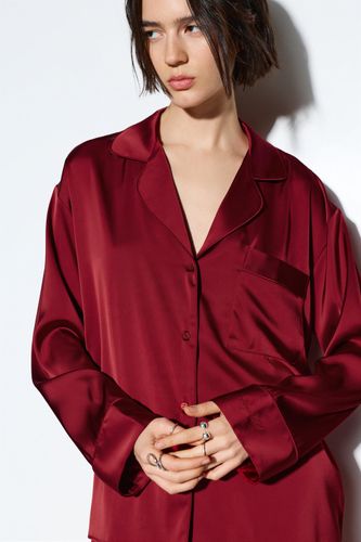 D/d1e14c81ad81/f4910ea45d5e/03011400606-A2M/03011400606-A2M.jpg?ts=1764243447550" - Apparel & Accessories > Clothing > Sleepwear & Loungewear - Modalova