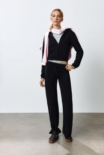 Pantalon Flare Doux Au Toucher - Pull&Bear - Modalova