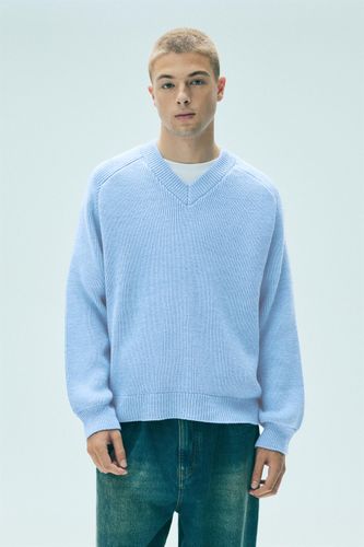 Pull En Côtes Anglaises À Col En V - Pull&Bear - Modalova