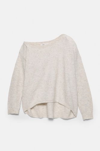 F82/26494d828d98/e02f0e10bf7c/07550377081-A5M/07550377081-A5M.jpg?ts=1763051908541" - model,Woman,Human face,Human single,Front face,Front or side facing,white_background,unrecognizable_product,Clothing - Modalova