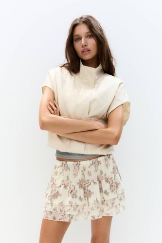 Jupe-Short À Volants Et Fleurs - Pull&Bear - Modalova