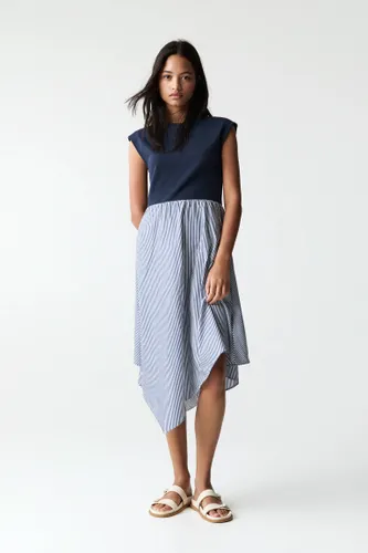 Robe Midi Sans Manches Contrastante - Pull&Bear - Modalova