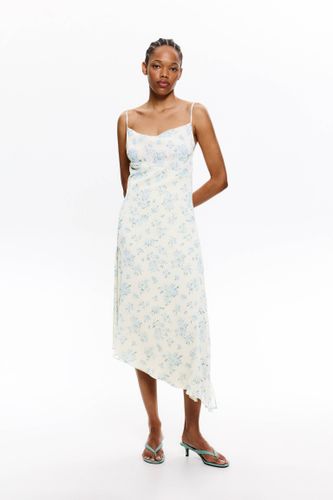 Robe Midi À Bretelles À Fleurs - Pull&Bear - Modalova