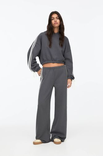 Pantalon De Survêtement À Rayures - Pull&Bear - Modalova