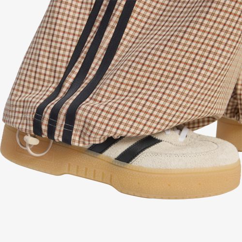 Pantalons adidas Checks Trouser Loose / / L - adidas Originals - Modalova