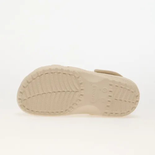Chaussures Classic Hearts Cut Out Clog 7 - Crocs - Modalova