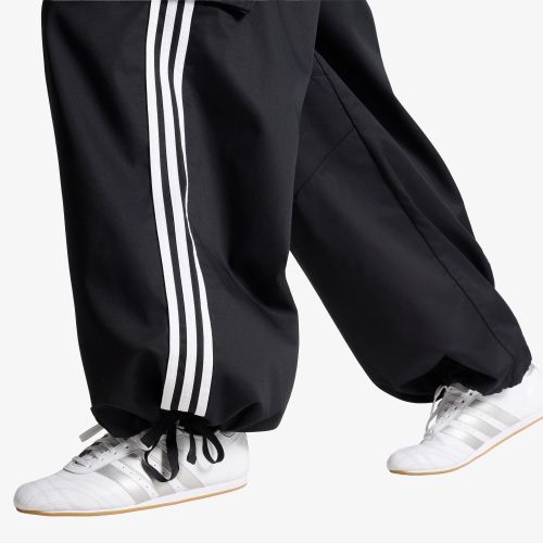 Pantalons adidas Firebird Adilenium Twill 3-stripes Cargo Pants / M - adidas Originals - Modalova
