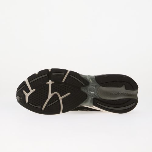 Baskets 2010 / EUR 42.5 - New Balance - Modalova