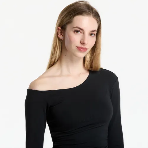 Sportswear Women's Tight Off-Shoulder Long-Sleeve Top / S - Nike - Modalova