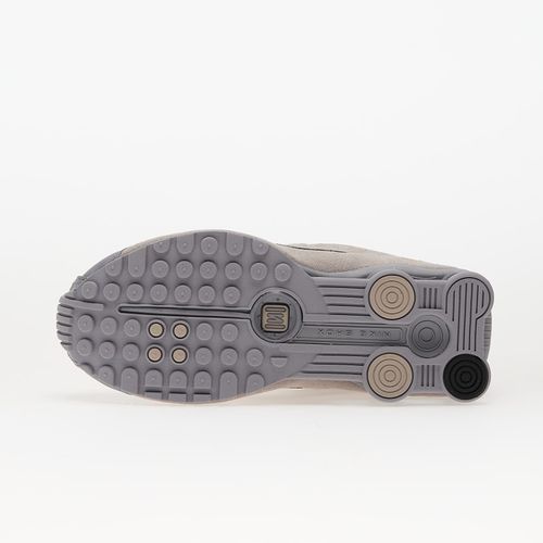 Baskets W Shox R4 / -- EUR 40.5 - Nike - Modalova