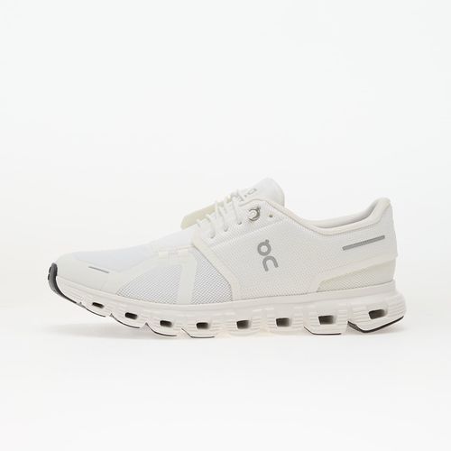 On W Cloud 6 Wide White/ White 9 - On - Modalova