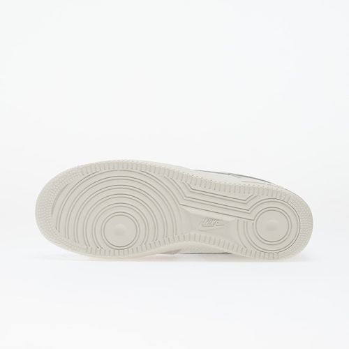 Baskets Air Force 1 '07 Lv8 / - EUR 45.5 - Nike - Modalova