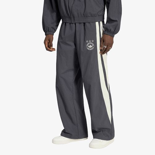 Pantalons adidas Santiago Track Pant XL - adidas Originals - Modalova