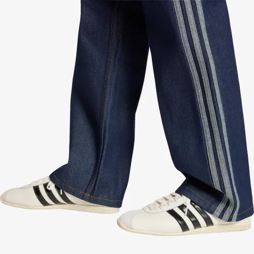 Pantalons adidas Firebird Mid Rise Straight Denim Pant 27/32 - adidas Originals - Modalova