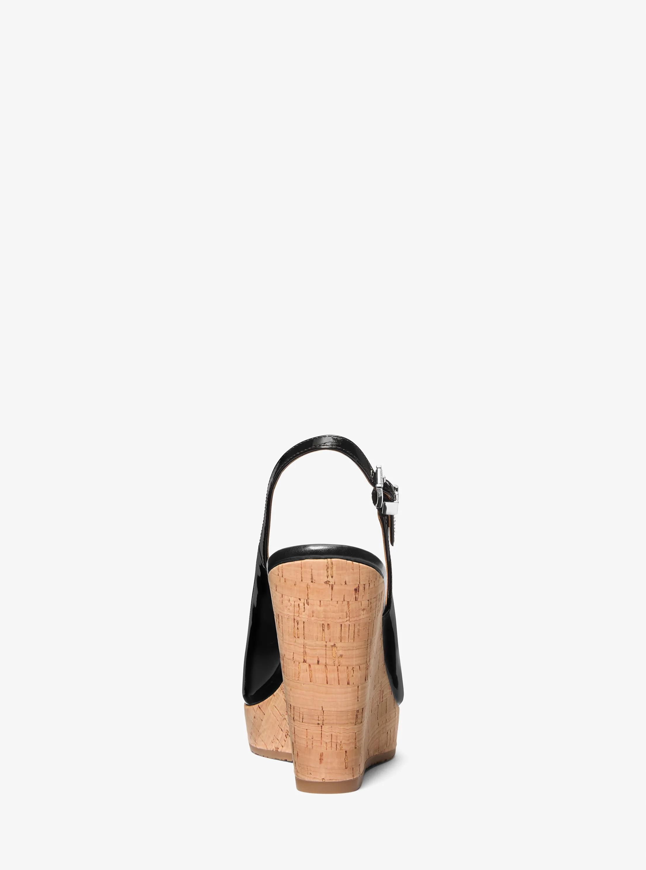 MK Sandale Rosie en cuir verni et à semelle compensée - Michael Kors - MICHAEL Michael Kors - Modalova