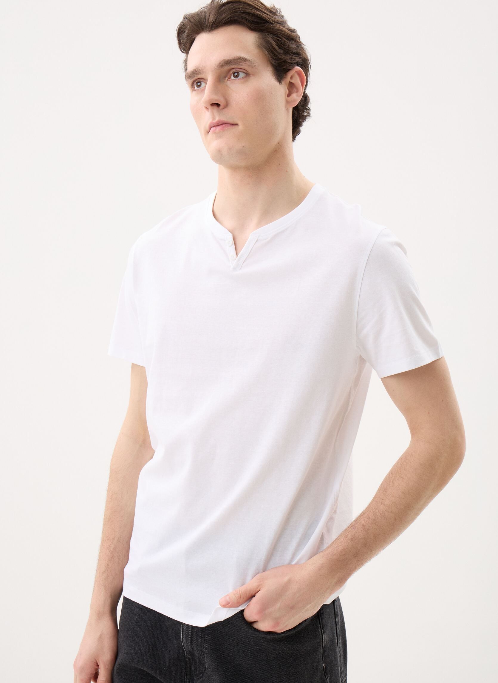 Vêtements T-SHIRT TUNISIEN - MADE BY - Modalova