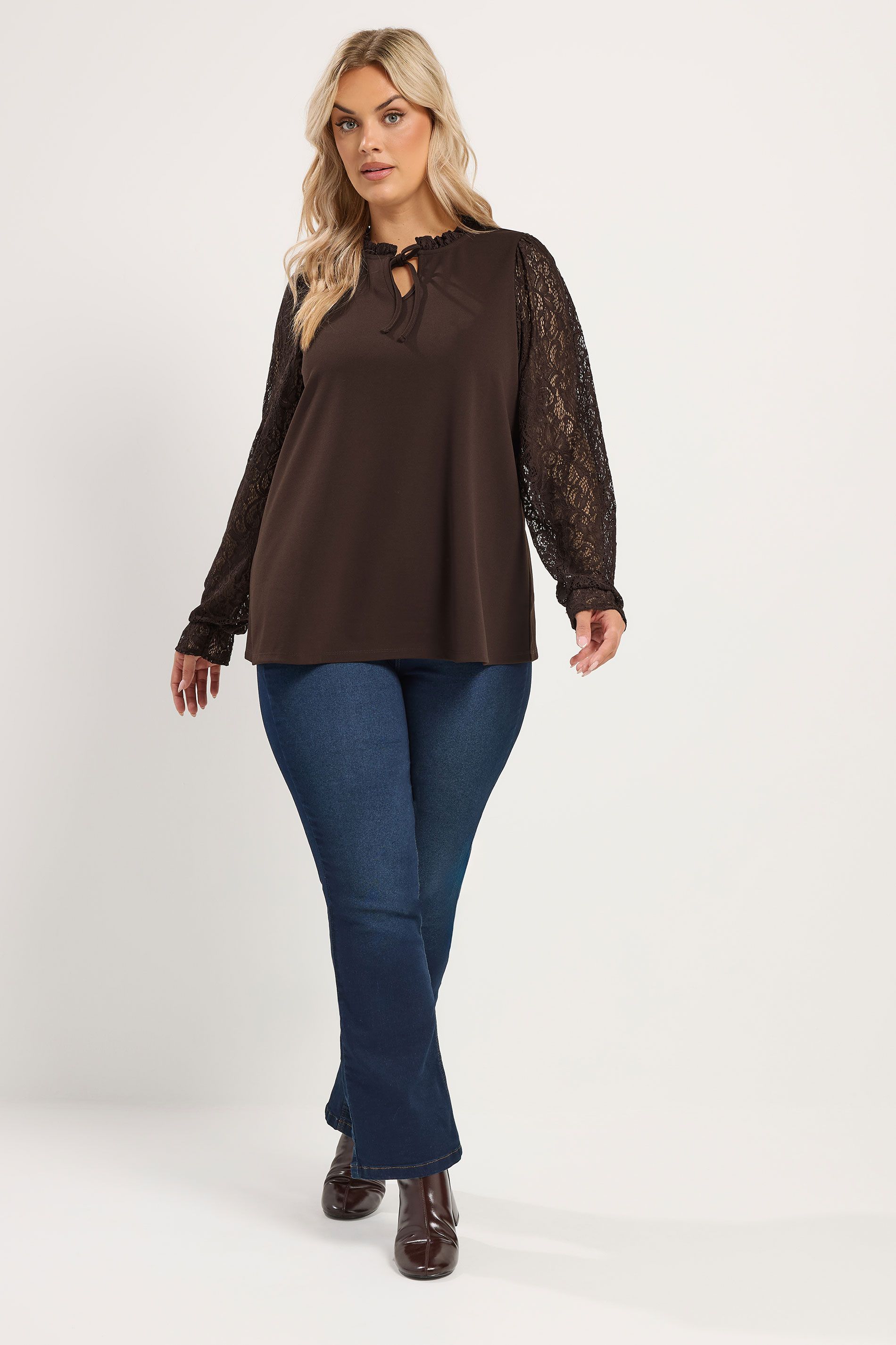 Top Marron Chocolat Noué Sur Le Devant Avec Manches En Dentelle Size 42 - Yours - Modalova