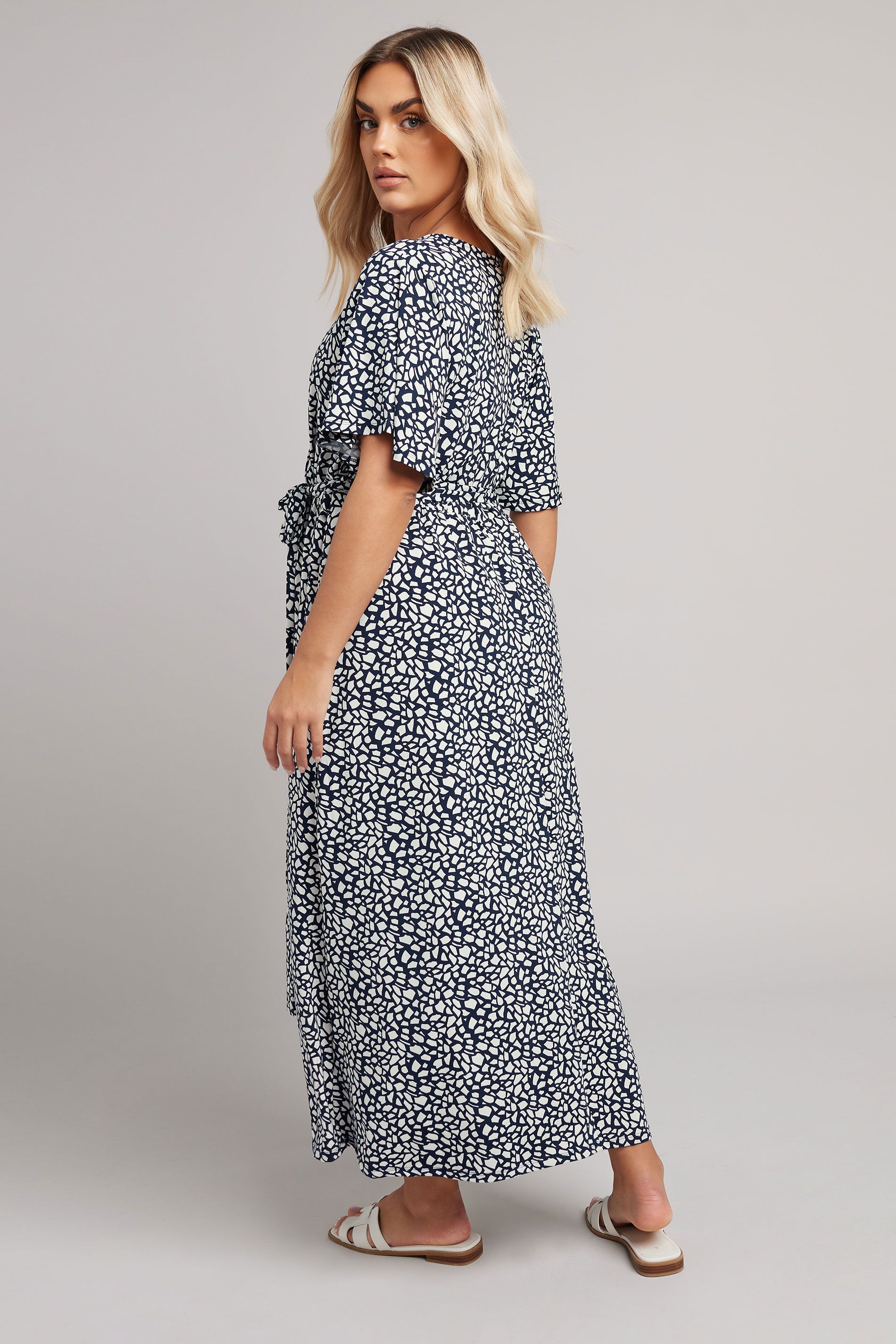 Robe Maxi Bleue Marine Cachecoeur Size 54-56 - Yours - Modalova