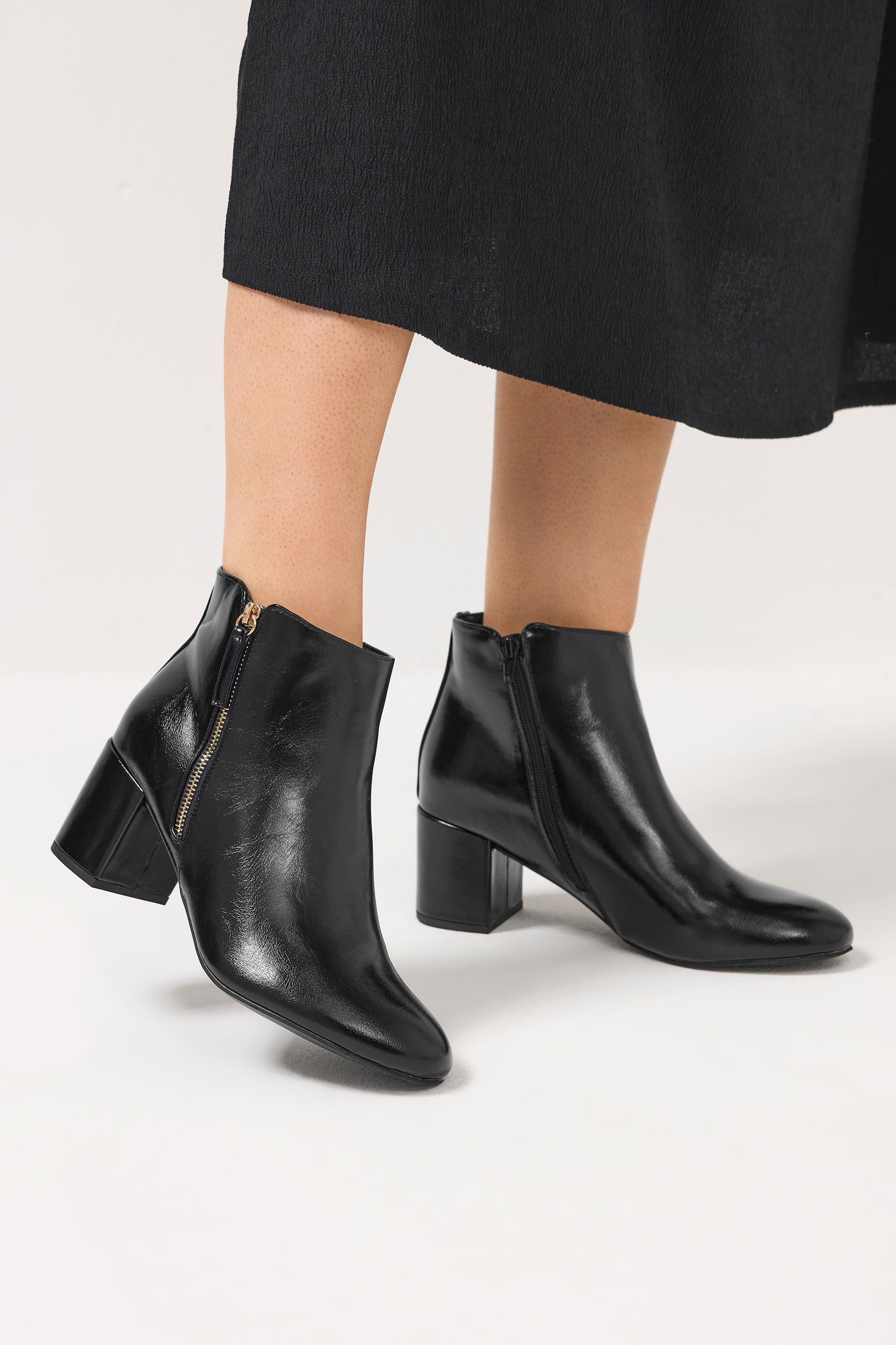 Bottines À Talons Carrés En Similicuir Noir Tailles E Et Eee Extra Largessize 40EEE - Yours - Modalova