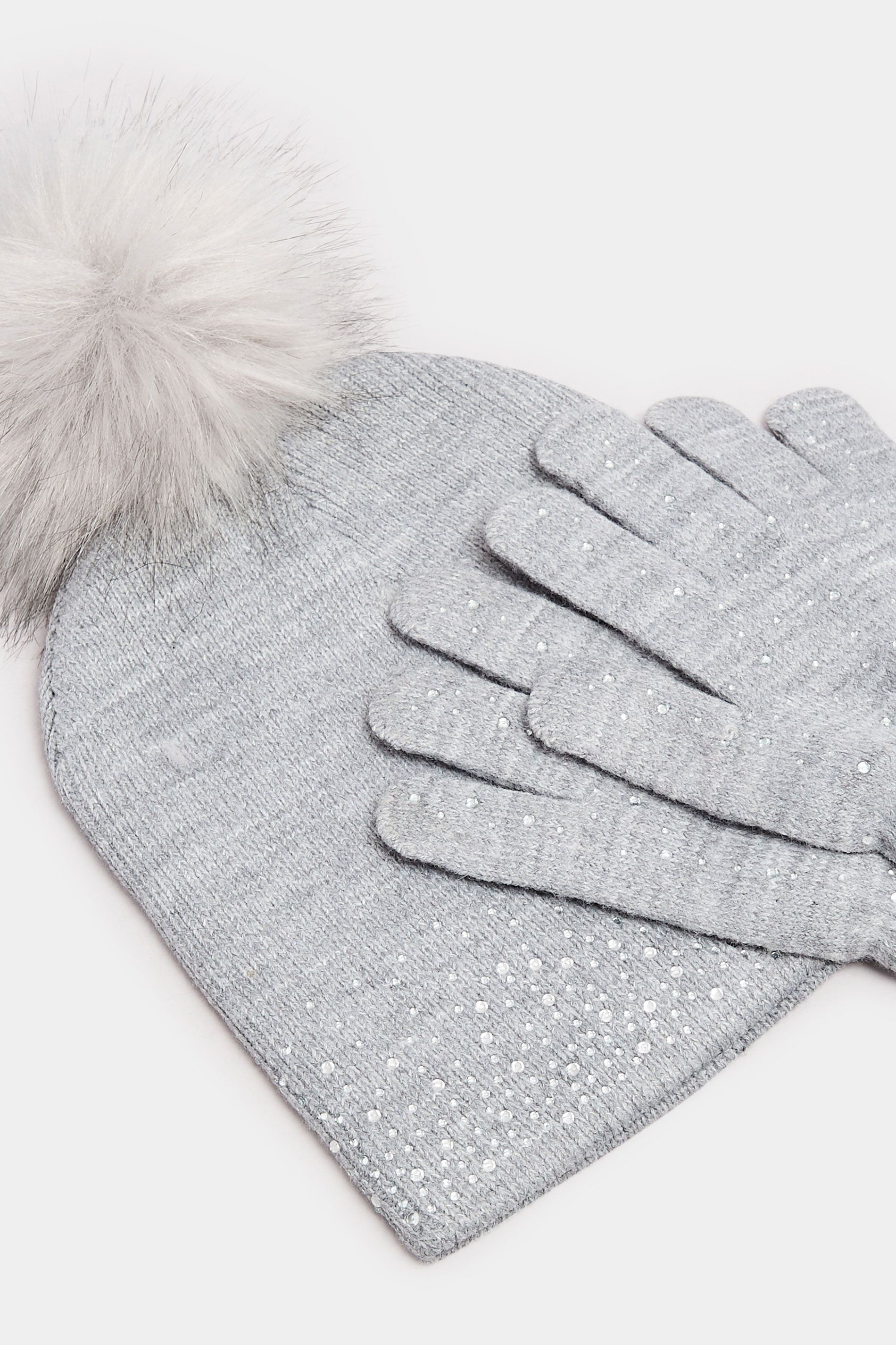 Ensemble Bonnet À Pompon Et Gants Gris Ornés De Diamantssize One Size - Yours - Modalova