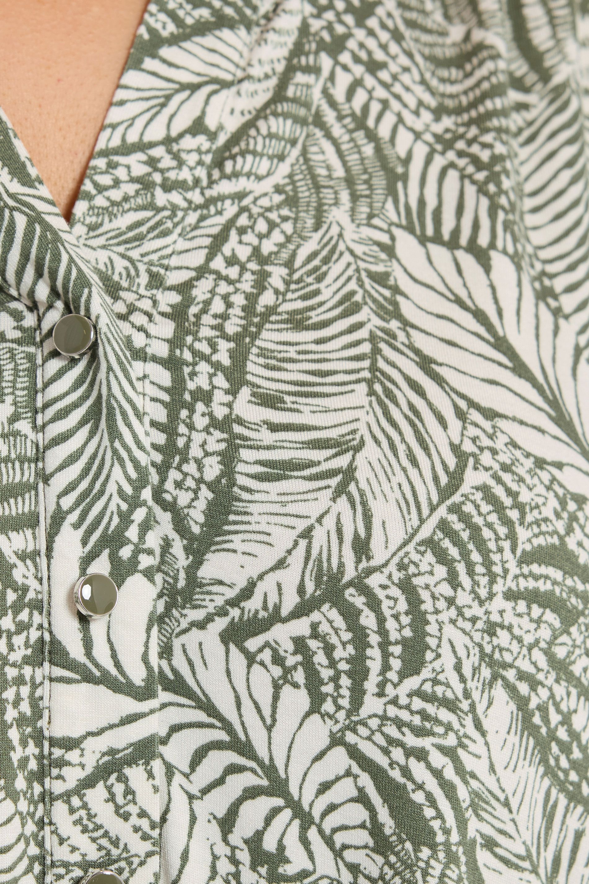 Chemisier Sans Manches Blanc Ivoire À Imprimé Feuilles Size 66-68 - Yours - Modalova