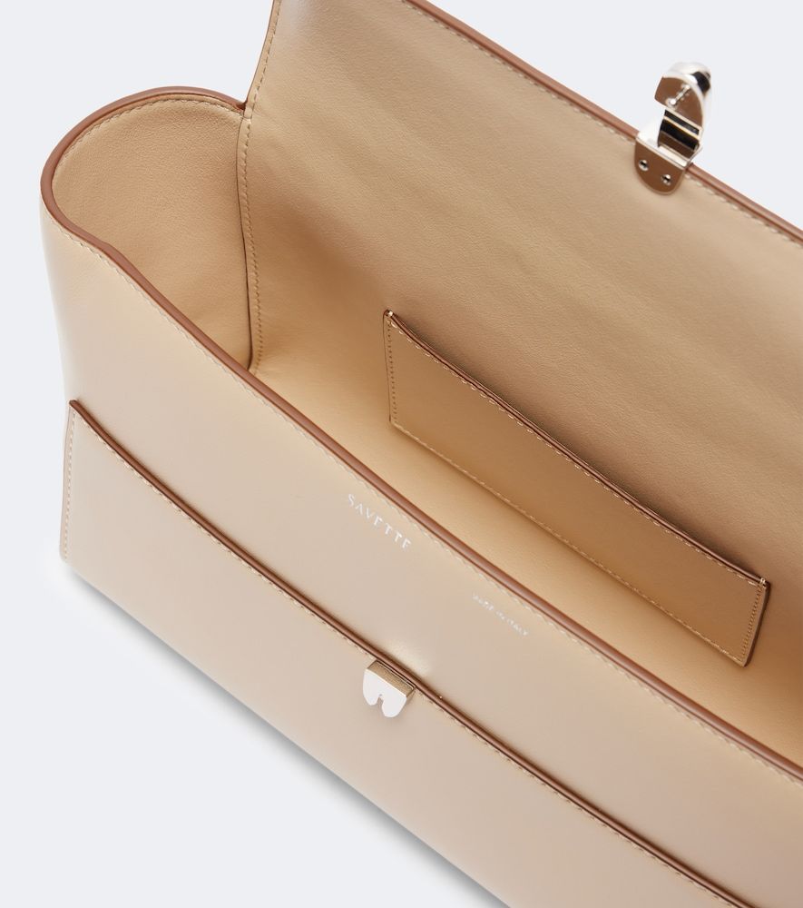 Sac Symmetry Trapeze Small en cuir - Savette - Modalova