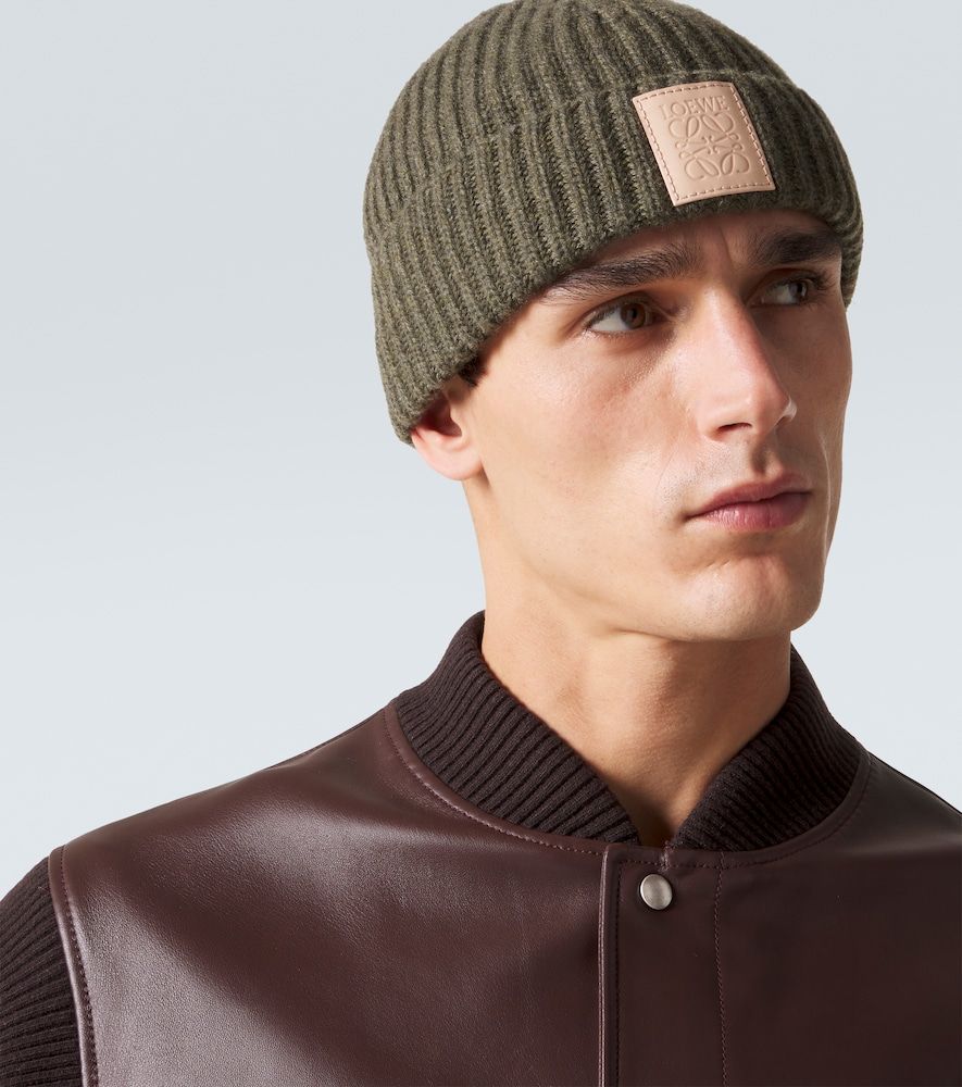 Loewe Bonnet en cachemire à logo - Loewe - Modalova