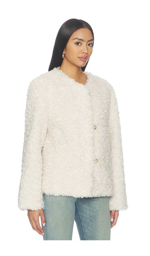 Frame Faux Fur Short Coat en . Taille L. Also en M, S, XL, XS - Elodie the Label - Modalova