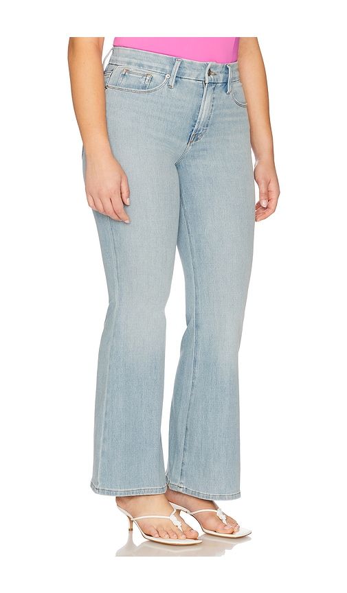 JEAN FLARE en . Taille 20. Also en 22, 24 - Good American - Modalova