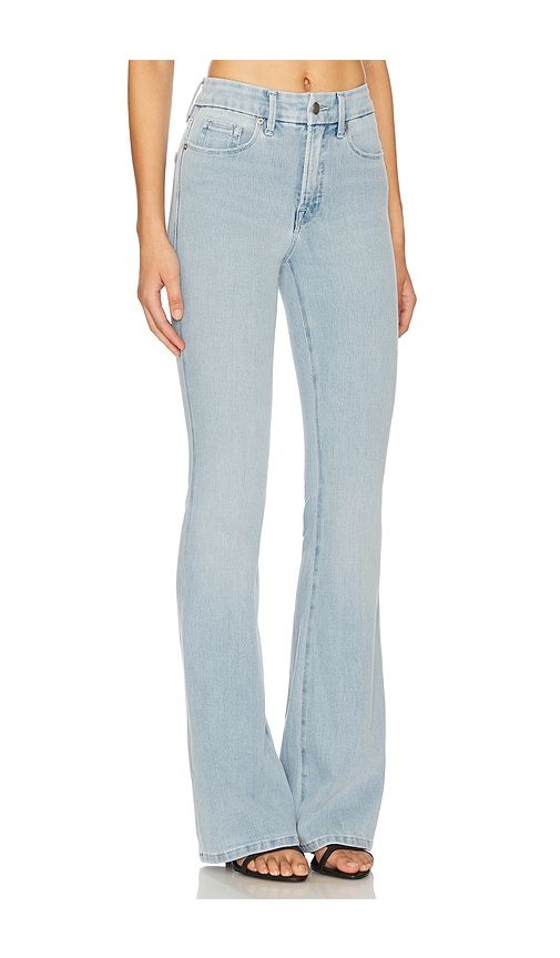 JEAN FLARE en . Taille 20. Also en 22, 24 - Good American - Modalova