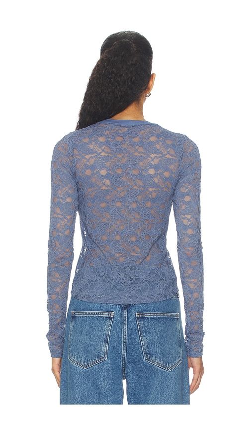 Vero Long Sleeve Fitted Lace Top en . Taille L. Also en M, S, XS - Michael Lauren - Modalova