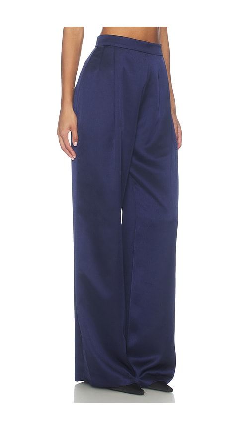 PANTALON JAMBES LARGES EN SATIN BLEU MARINE en . Taille 10/L. Also en 4/S, 6/SM, 8/M - Nadine Merabi - Modalova