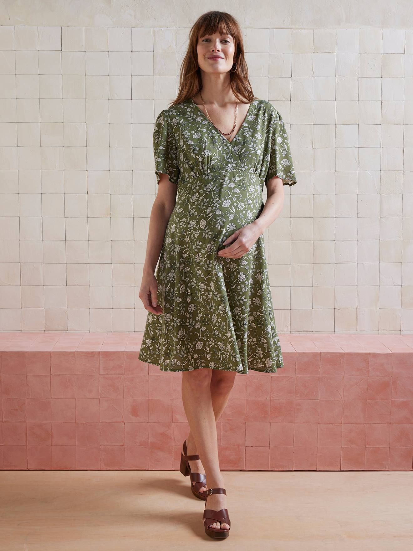 Robe courte fluide imprimée de grossesse olive - Vertbaudet - Modalova
