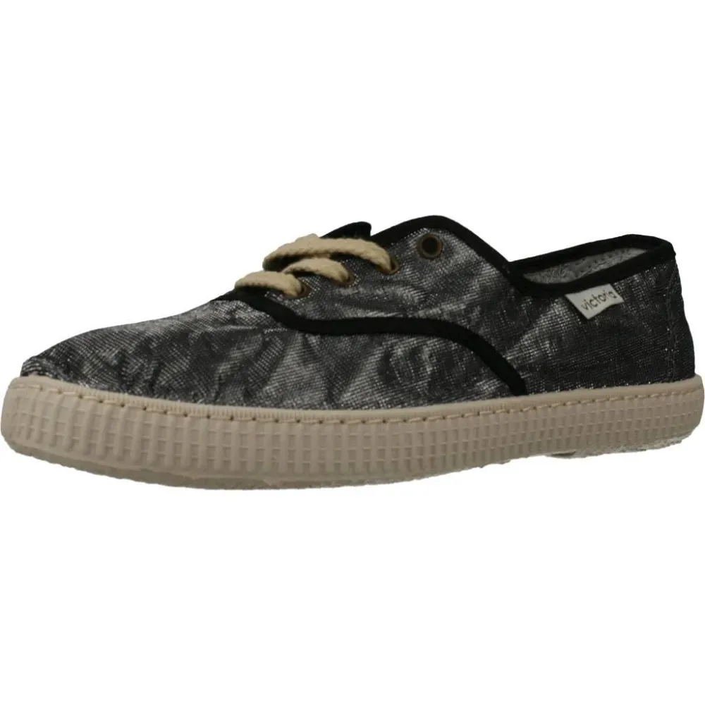 Shoes > Sneakers - - Victoria - Modalova