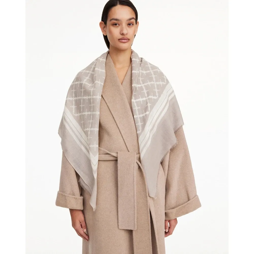 Accessories > Scarves > Winter Scarves - - By Malene Birger - Modalova