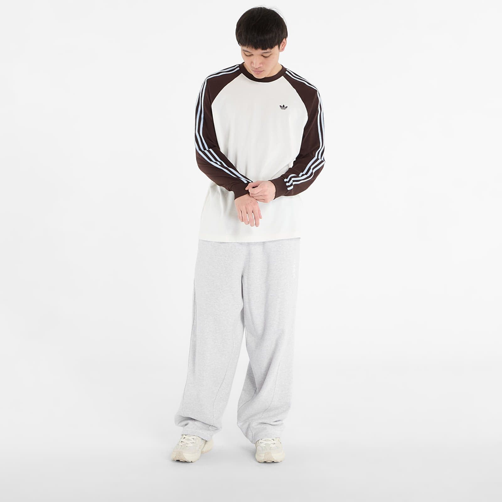 T-shirt adidas Britcore Long Sleeve Cali T-Shirt / L - adidas Originals - Modalova