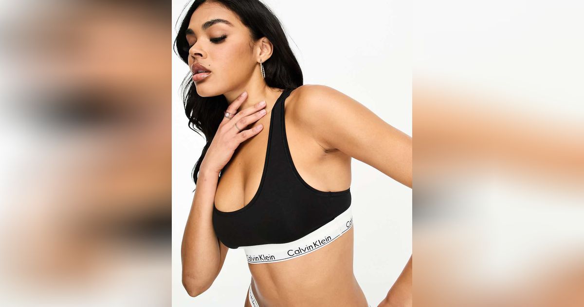 Calvin Klein - Modern Cotton - Brassière asymétrique non doublée - Noir